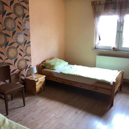 Monteurunterkunft Oberhausen-Rheinhausen Zewnętrze zdjęcie