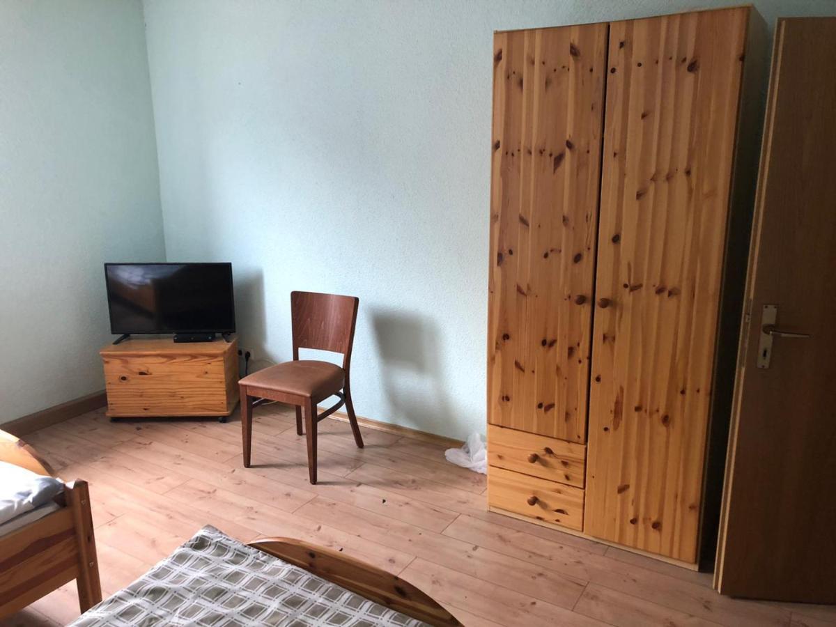 Monteurunterkunft Oberhausen-Rheinhausen Zewnętrze zdjęcie