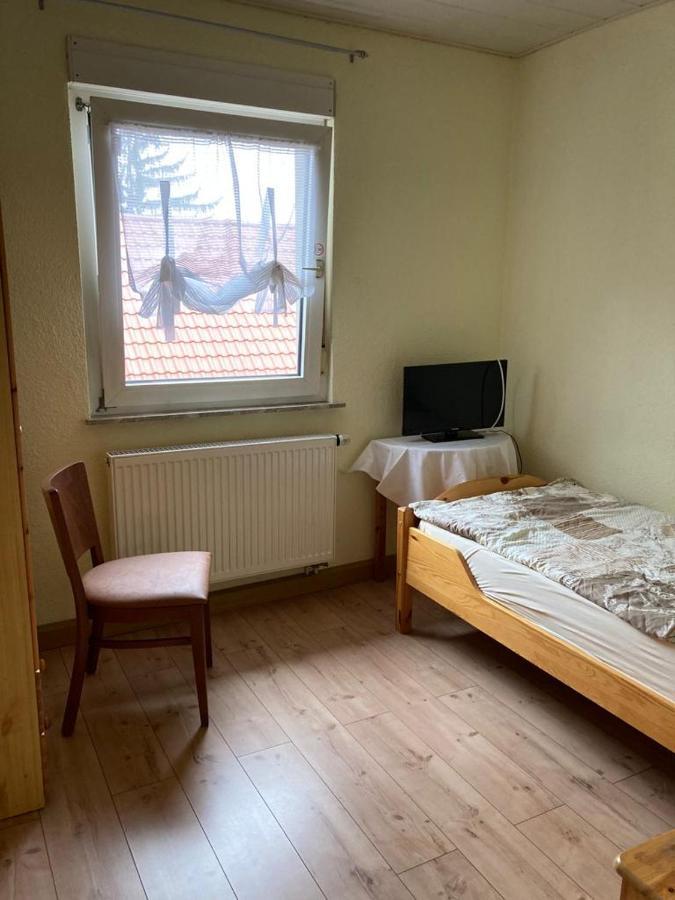 Monteurunterkunft Oberhausen-Rheinhausen Zewnętrze zdjęcie